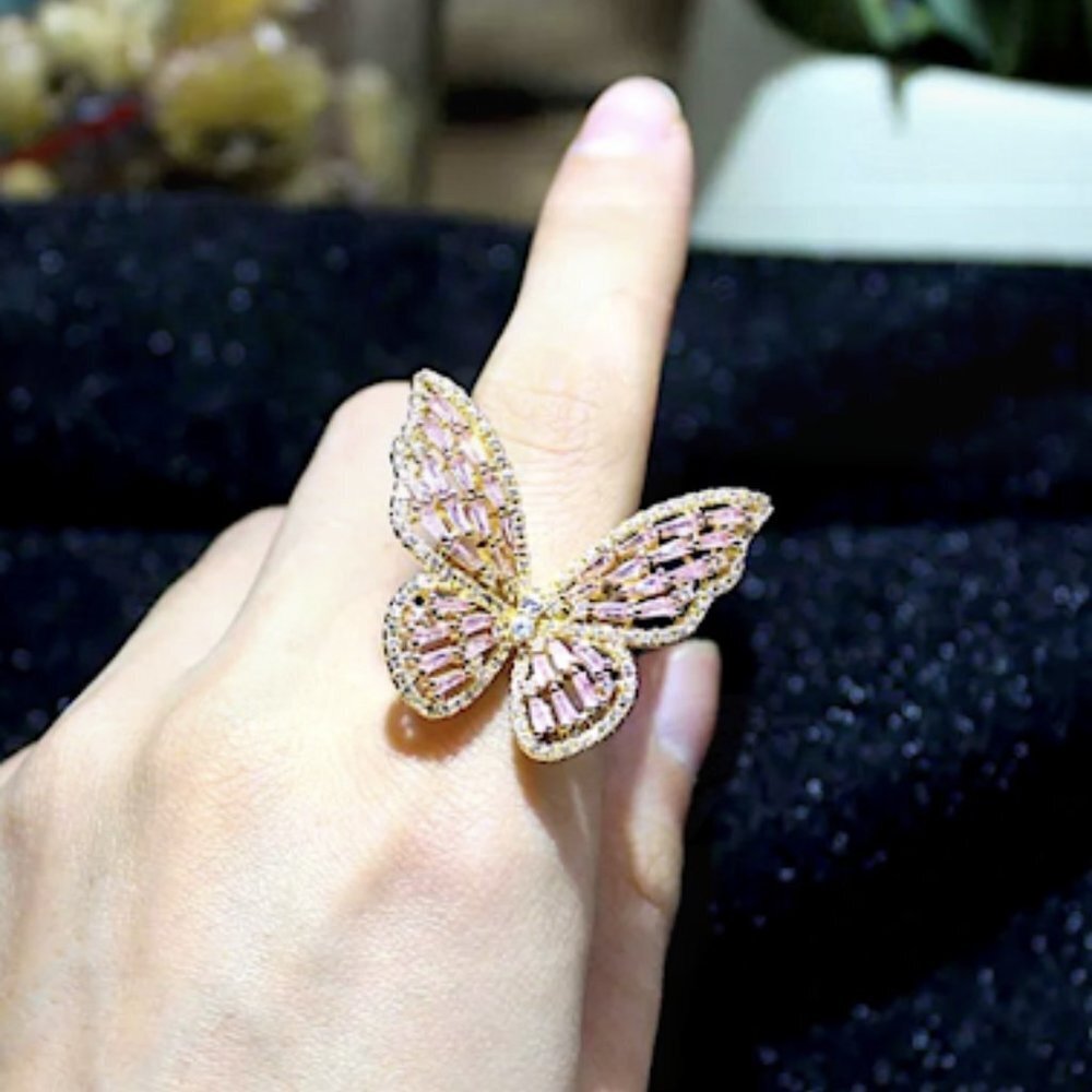 GOLD RHINESTONE BUTTERFLY RING - Picture 7 of 7